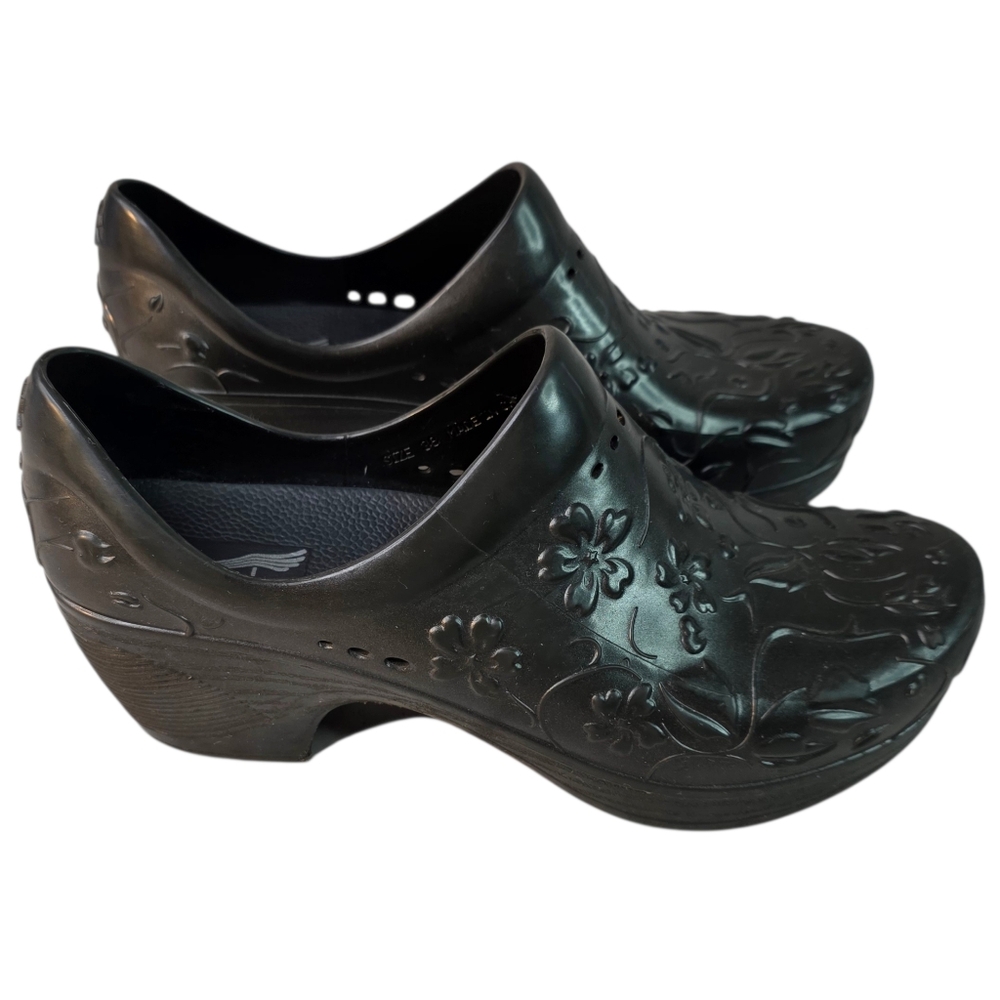 Dansko Pixie Black Floral Rubberized Nursing Casu… - image 1